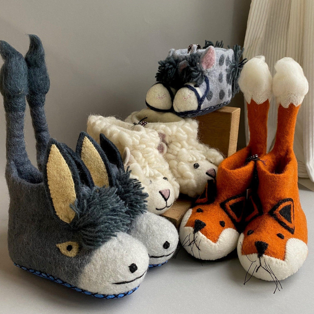 Animal slippers fashion