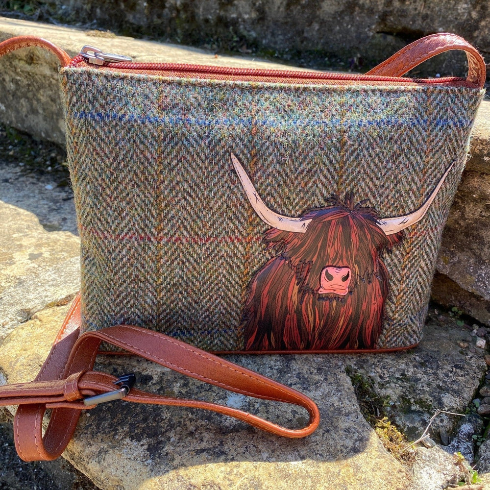 Highland Cow Tweed Handbag – Gallop Guru